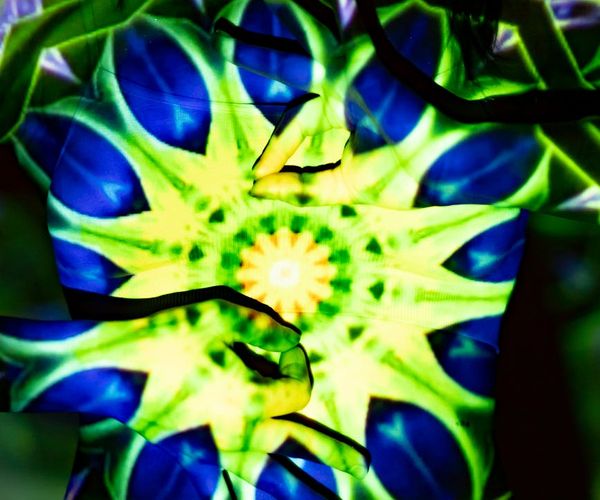 Abstract image symbolizing the connection between mind and body.